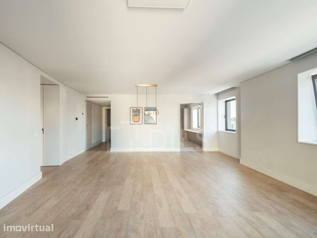 Apartamento T3, inserido em edifício novo, no Marquês de Pombal - Grande imagem: 3/32