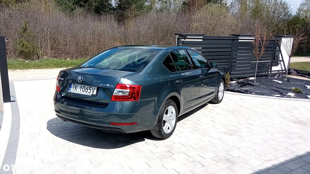 Skoda Octavia 1.6 TDI Ambition - 14