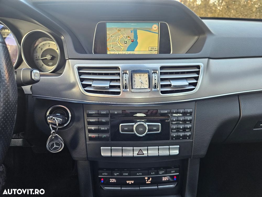 Mercedes-Benz E 300 BLUETEC HYBRID Aut. - 23
