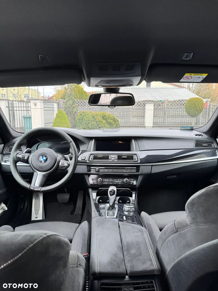 BMW Seria 5 530d xDrive - 9