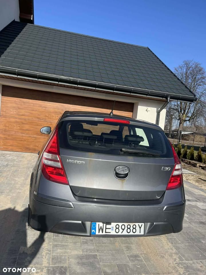 Hyundai i30 1.4 Classic + EU5 - 6