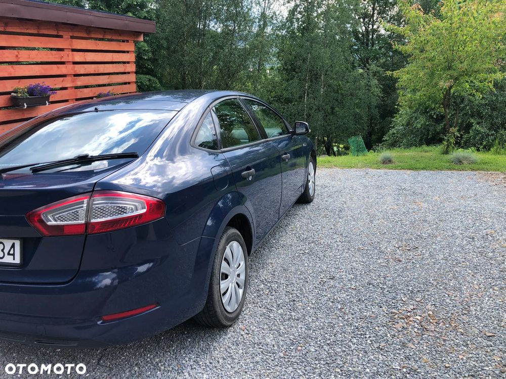 Ford Mondeo 2.0 TDCi Ambiente - 3