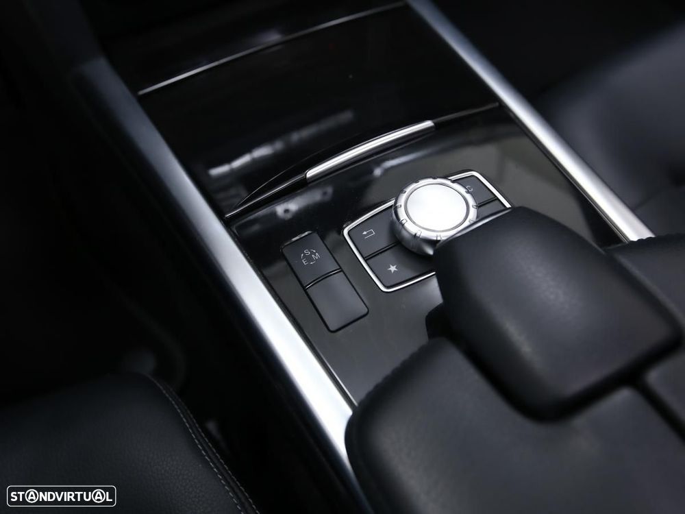 Mercedes-Benz E 300 Bluetec Hybrid Avantgarde - 21
