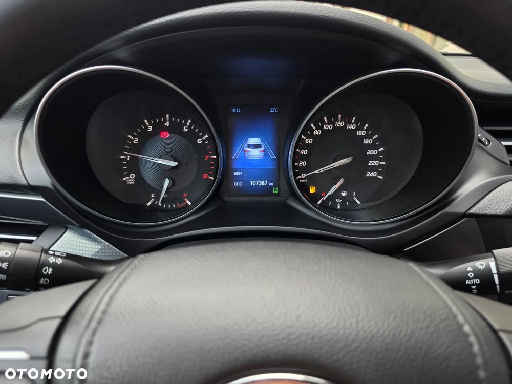 Toyota Avensis 1.8 Prestige - 32