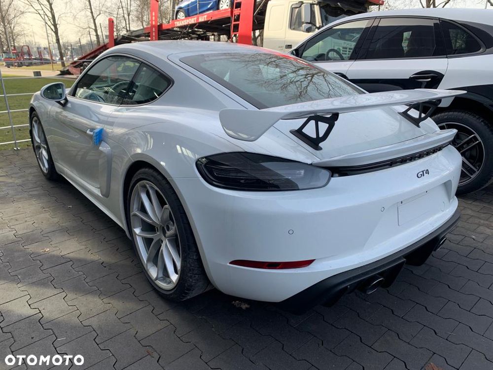 Porsche 718 Cayman - 6