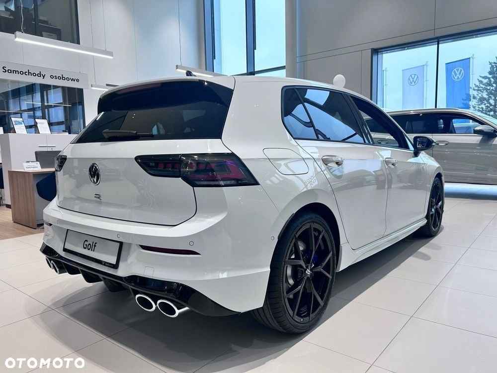 Volkswagen Golf - 3