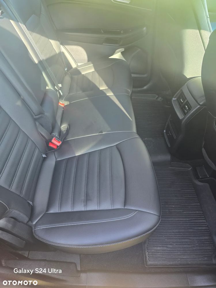 Ford Edge - 19