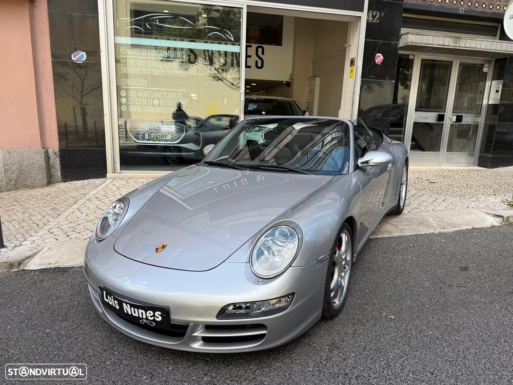 Porsche 911 (997) Carrera 4 S - 11