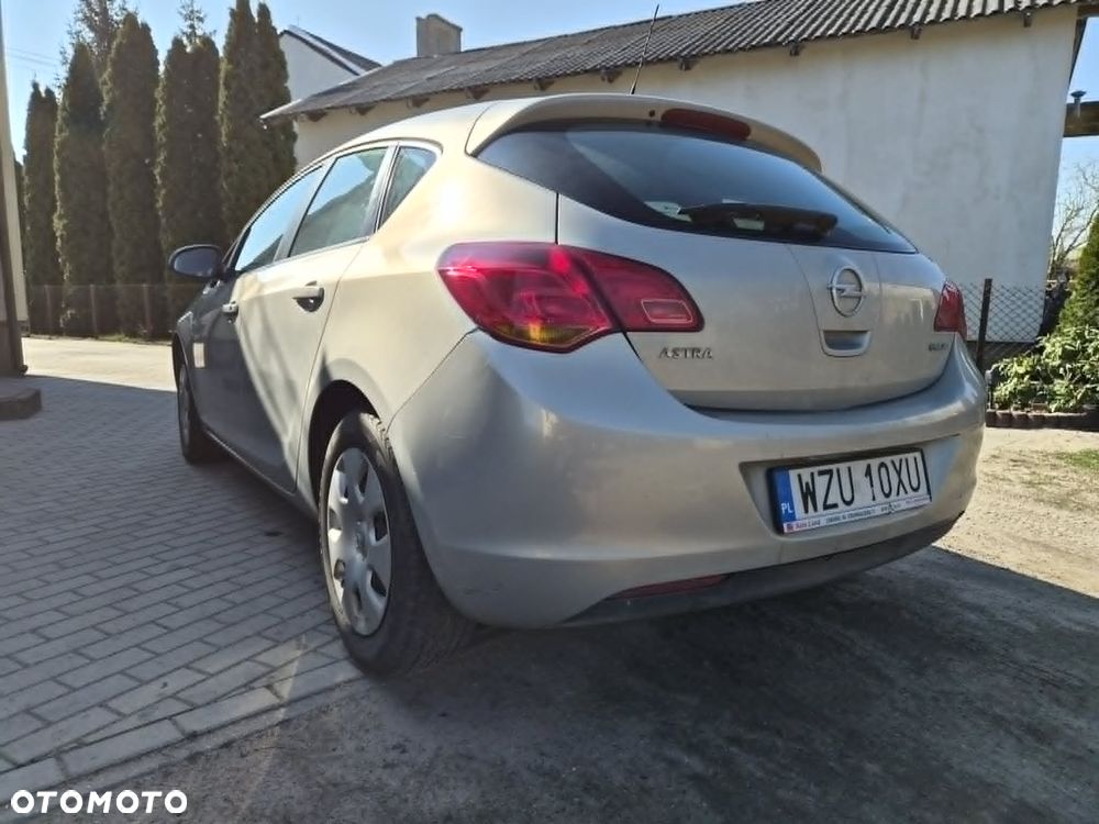 Opel Astra 1.4 ecoFLEX - 4