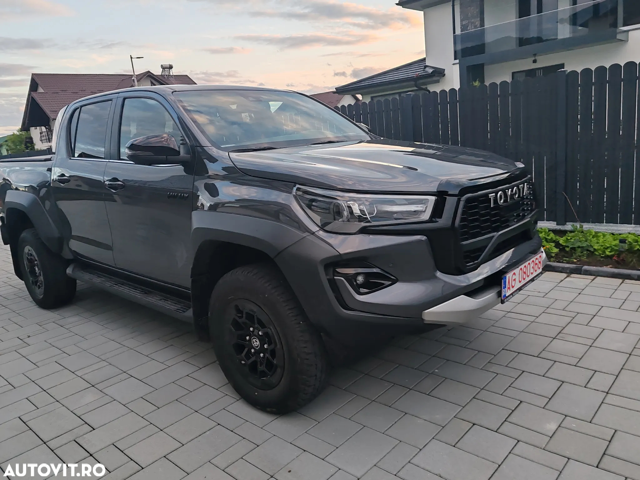Toyota Hilux 2.8D 204CP 4x4 Double Cab AT GR Sport II - 38