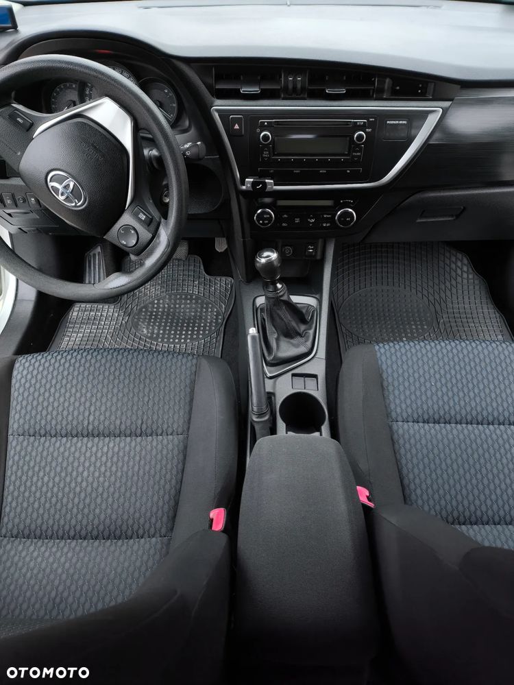 Toyota Auris 1.6 Comfort - 12
