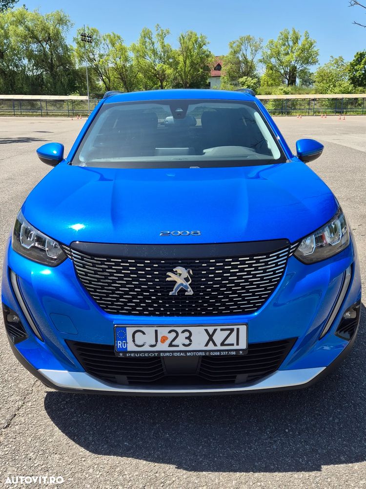 Peugeot 2008 1.2 L PureTech STT EAT8 Allure - 3