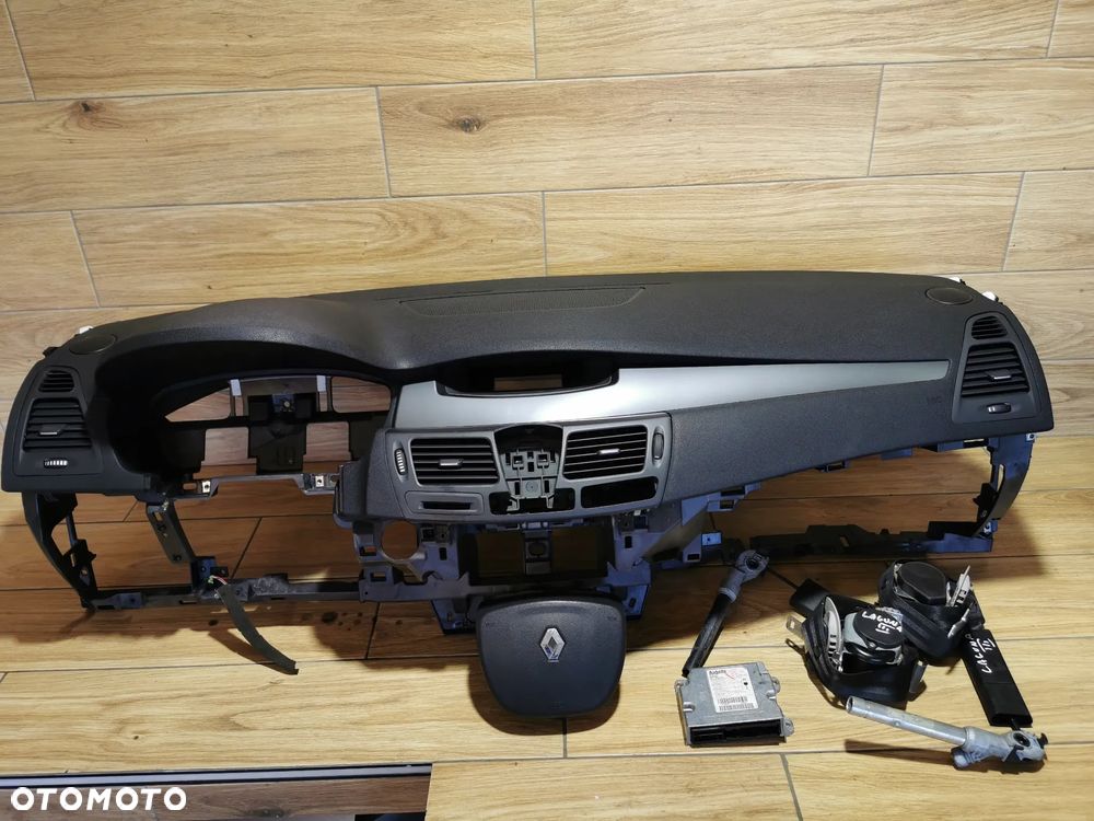 Renault Laguna III Deska Rozdzielcza Kokpit Airbag Pasy - 8