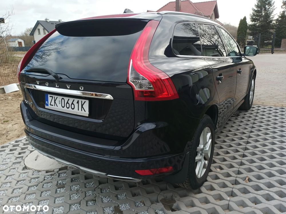 Volvo XC 60 D3 Drive-E R-Design Momentum - 3