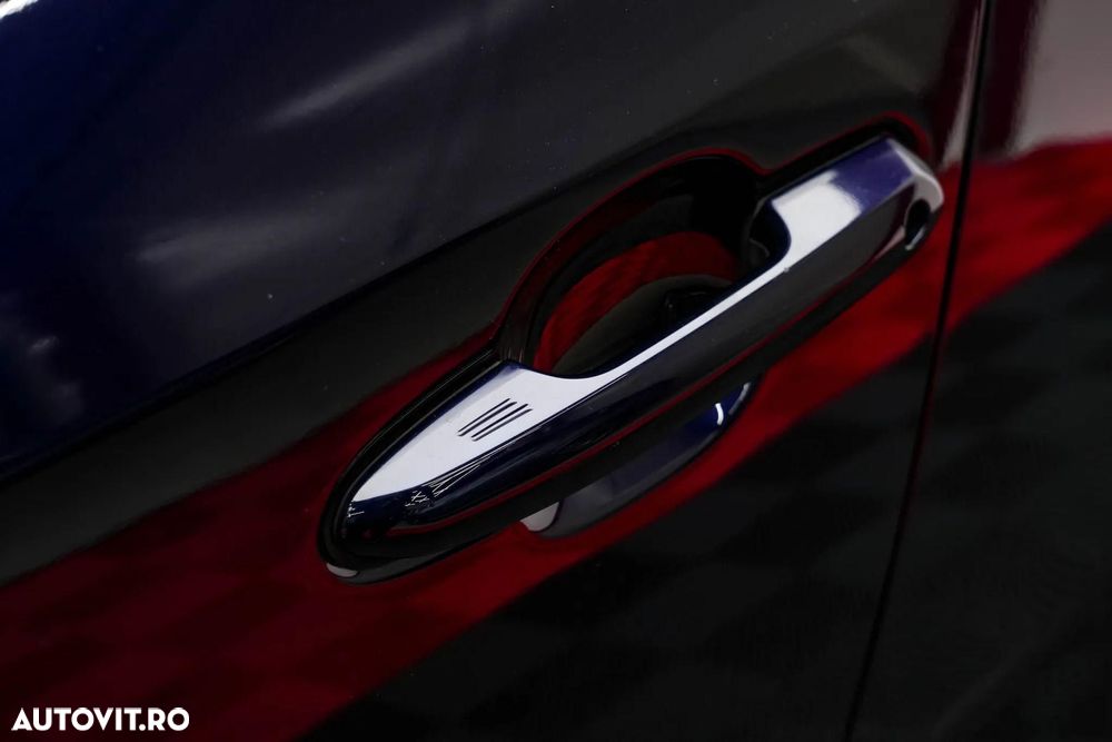 Toyota RAV4 2.0P CVT AWD Luxury - 30