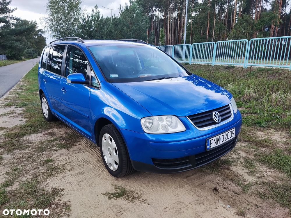 Volkswagen Touran 1.6 FSI Basis - 8