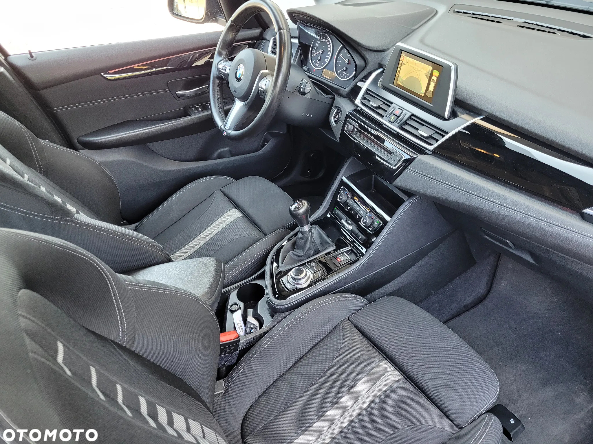 BMW Seria 2 218i Active Tourer M Sport - 24