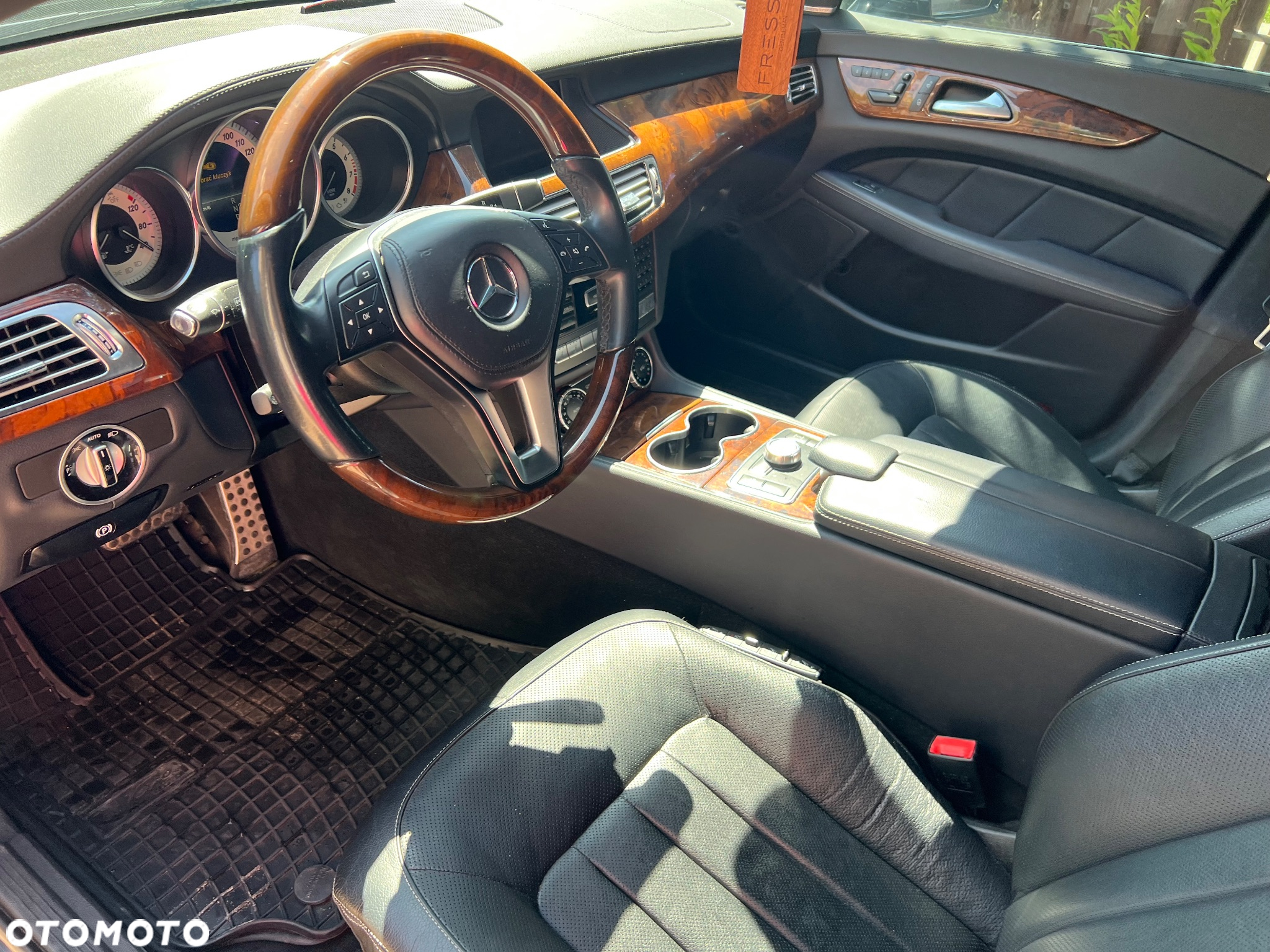 Mercedes-Benz CLS - 17
