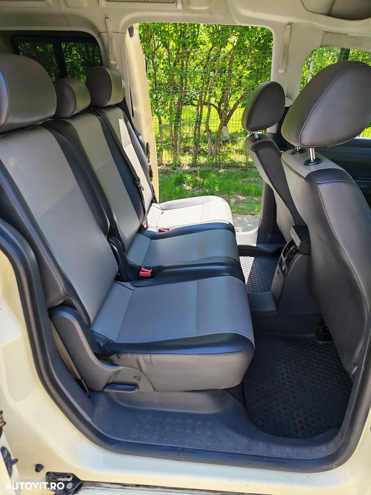 Volkswagen Caddy Maxi 2.0 TDI Trendline DSG - 16