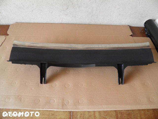 OSŁONA TYLNEGO PASA AUDI A5 SPORTBACK 8T8863513