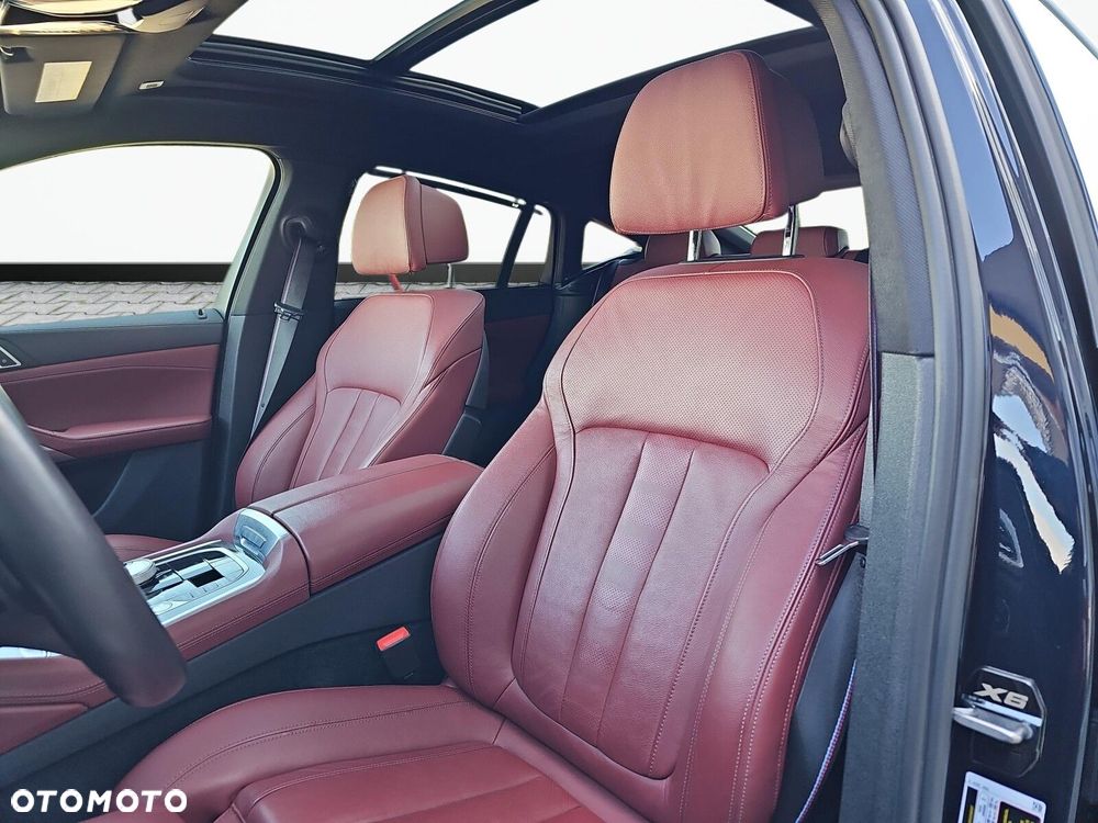 BMW X6 M50i - 13