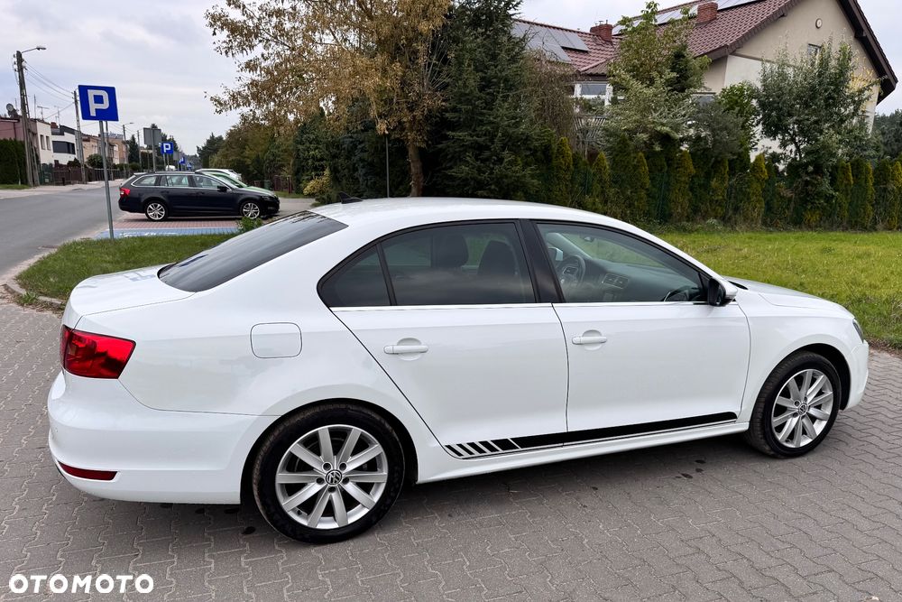 Volkswagen Jetta 1.4 TSI Highline DSG - 3