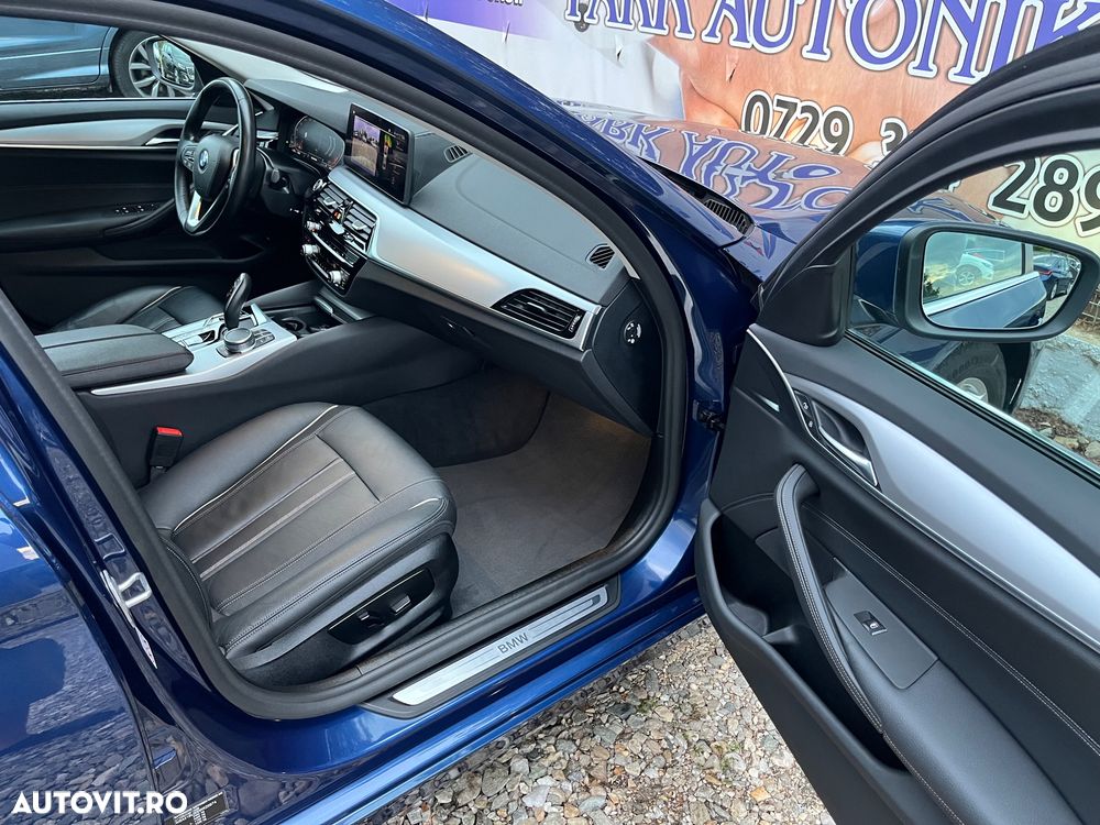 BMW Seria 5 520d xDrive AT - 10