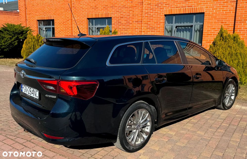 Toyota Avensis Touring Sports 1.6 D-4D Executive - 31