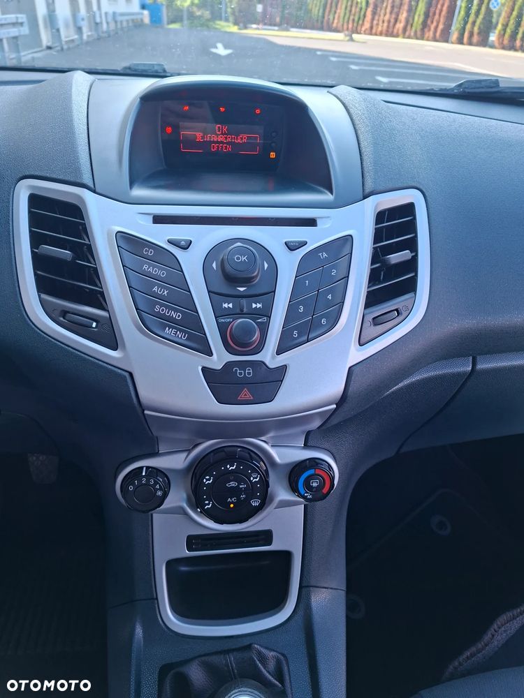 Ford Fiesta - 17