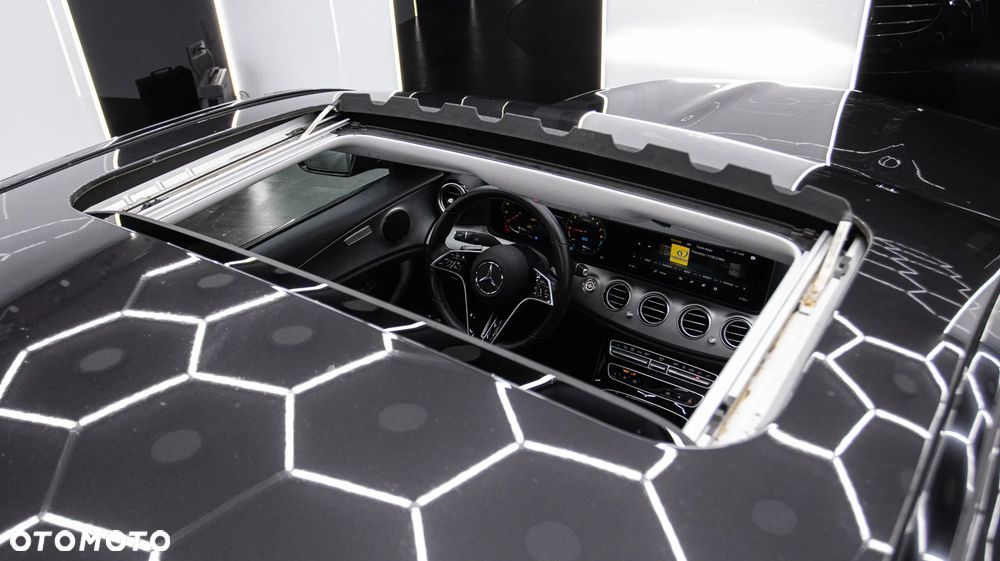 Mercedes-Benz Klasa E 300 Avantgarde - 4