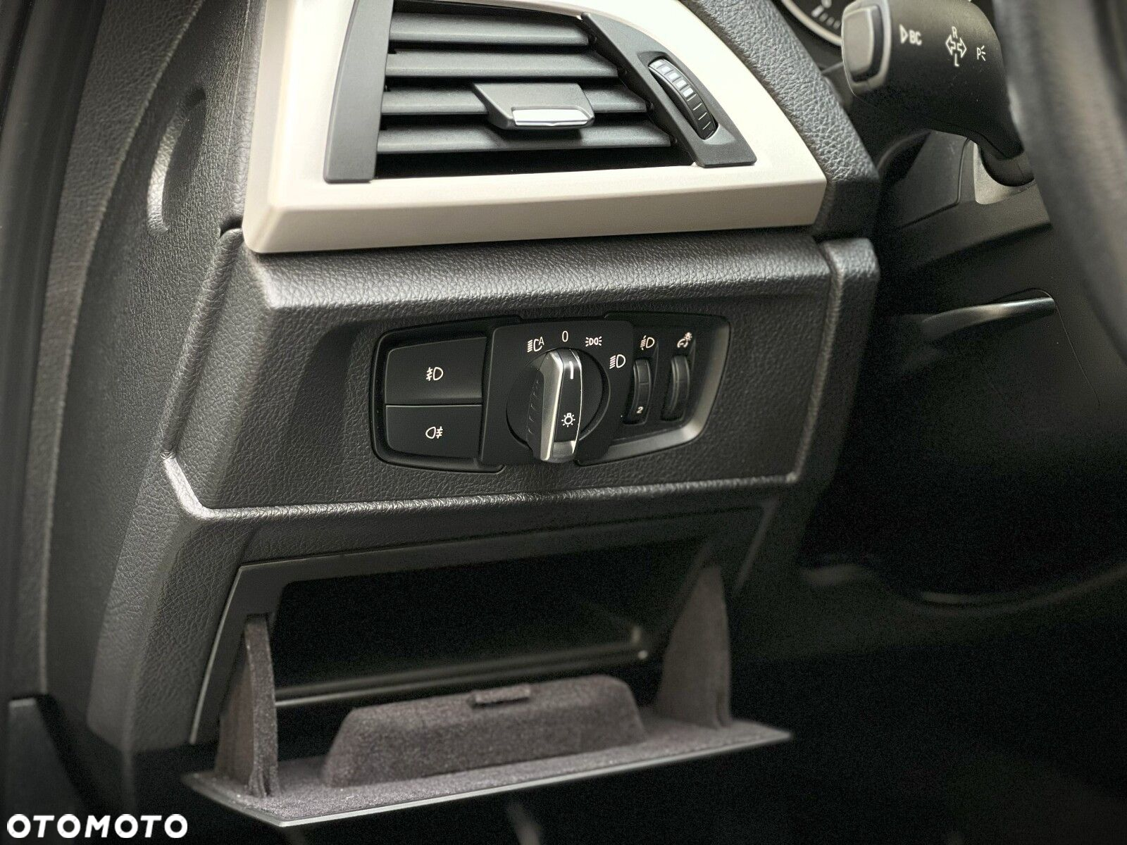 BMW Seria 1 - 13