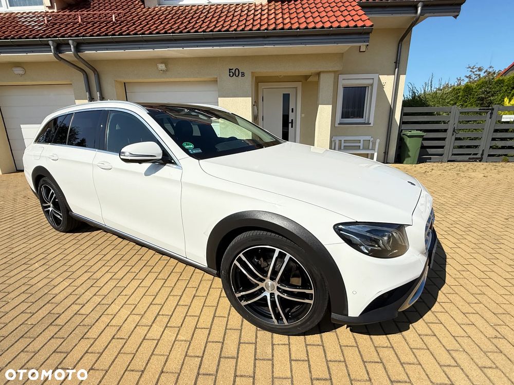 Mercedes-Benz Klasa E 220 d 4-Matic All-Terrain - 4