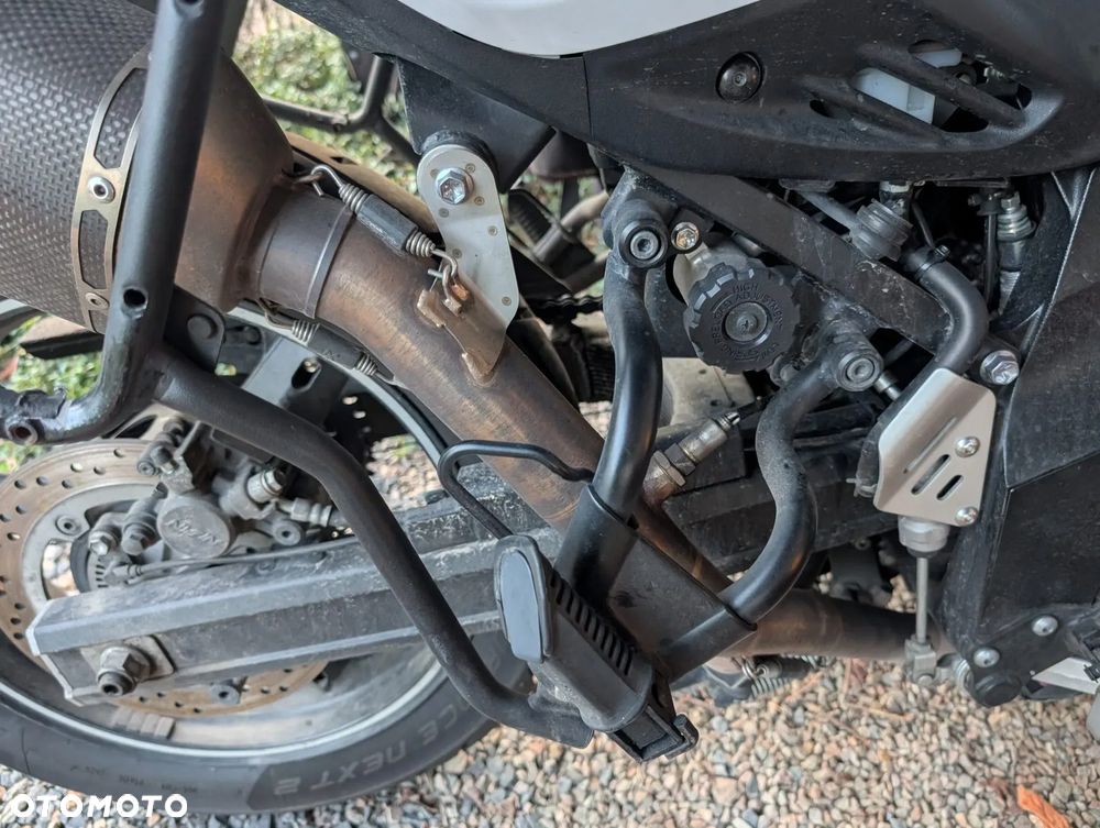 Suzuki V-STROM - 11