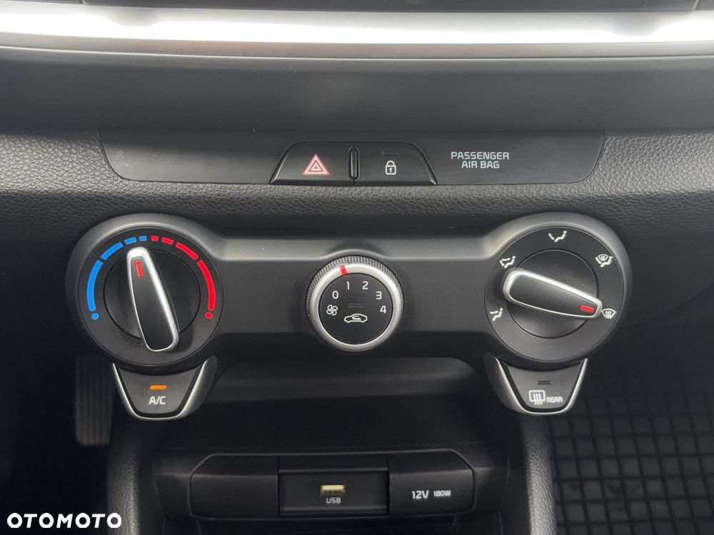 Kia Stonic - 22