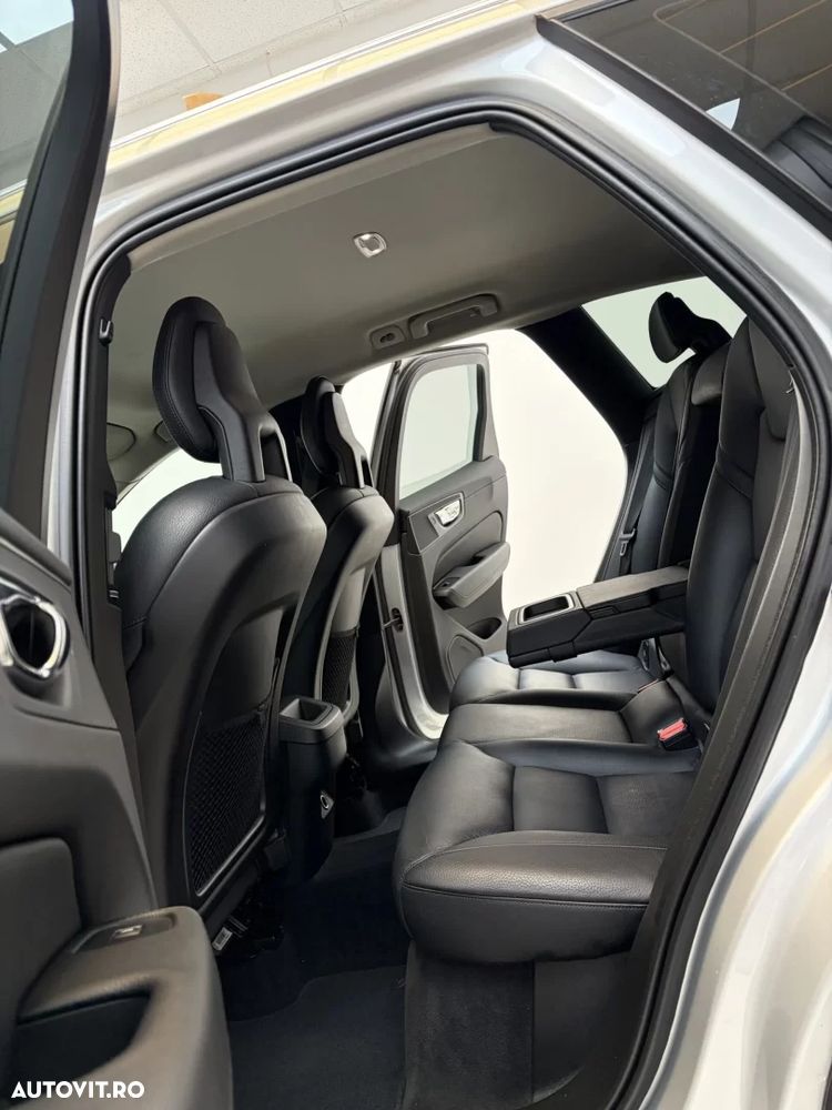 Volvo XC 60 - 12