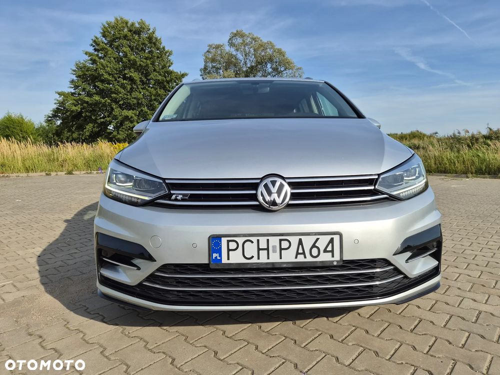 Volkswagen Touran - 11
