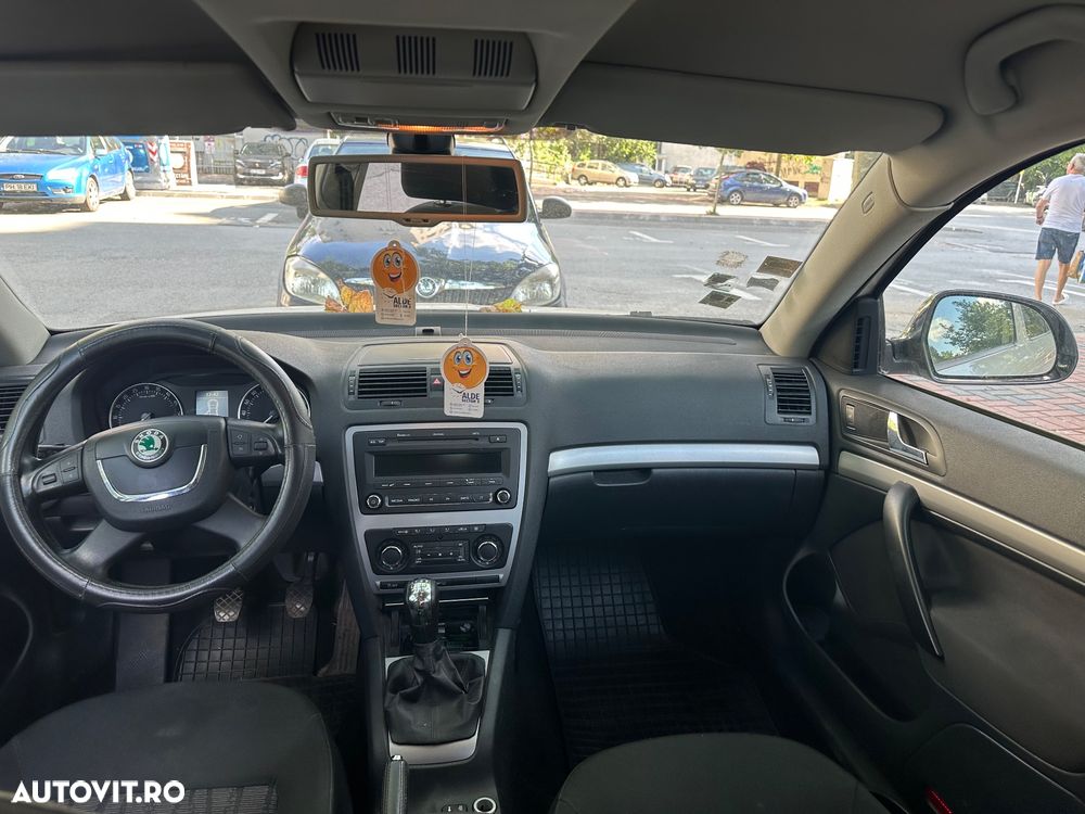 Skoda Octavia 1.6 TDI ELEGANCE - 10