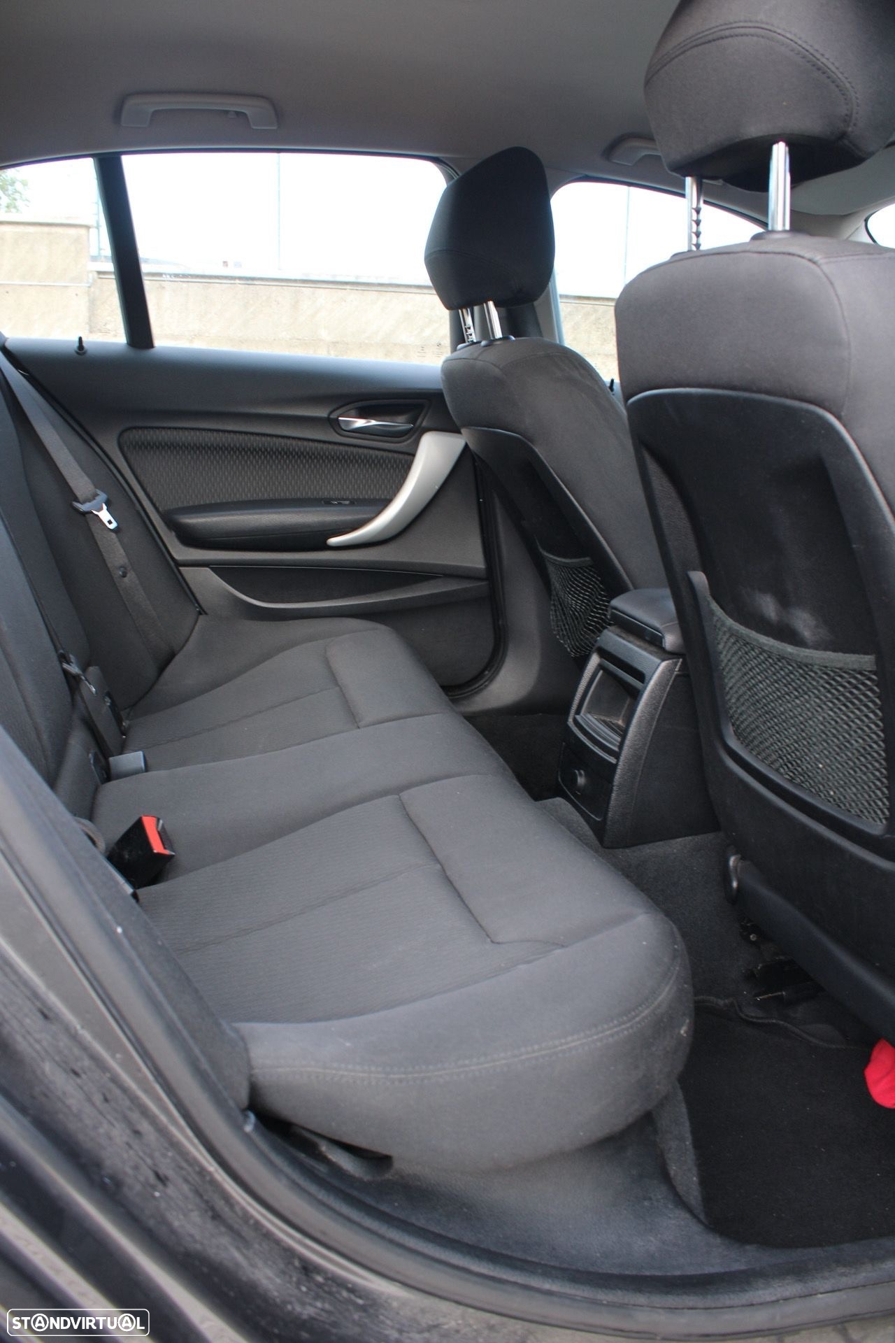 BMW 116 d EfficientDynamics - 12