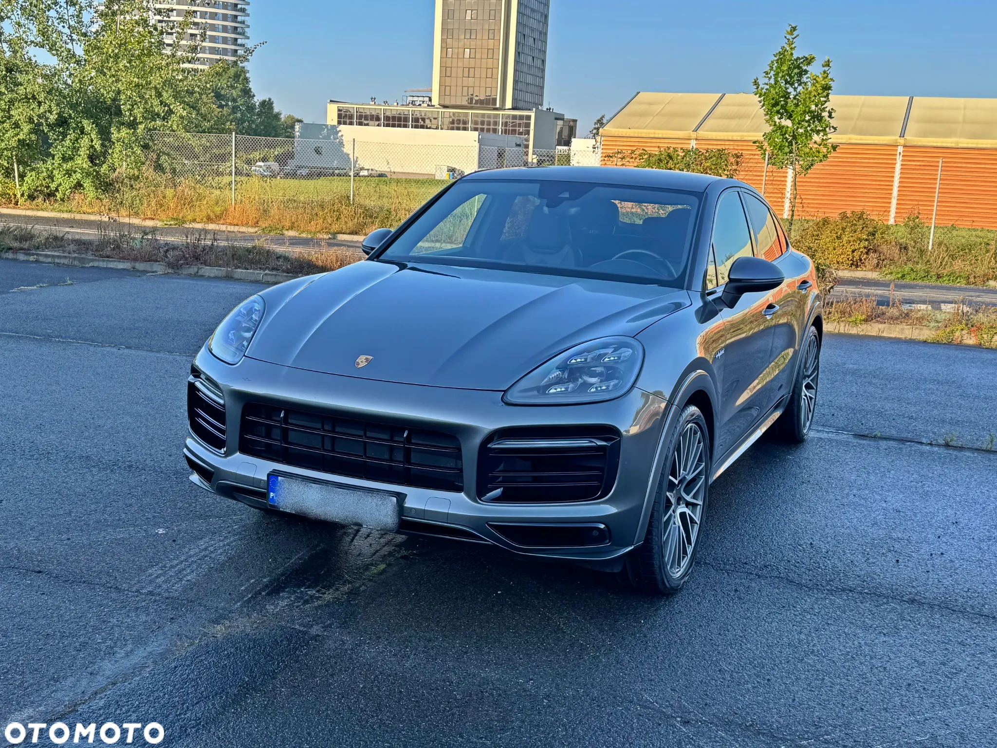 Porsche Cayenne ver-coupe-e--hybrid - 2