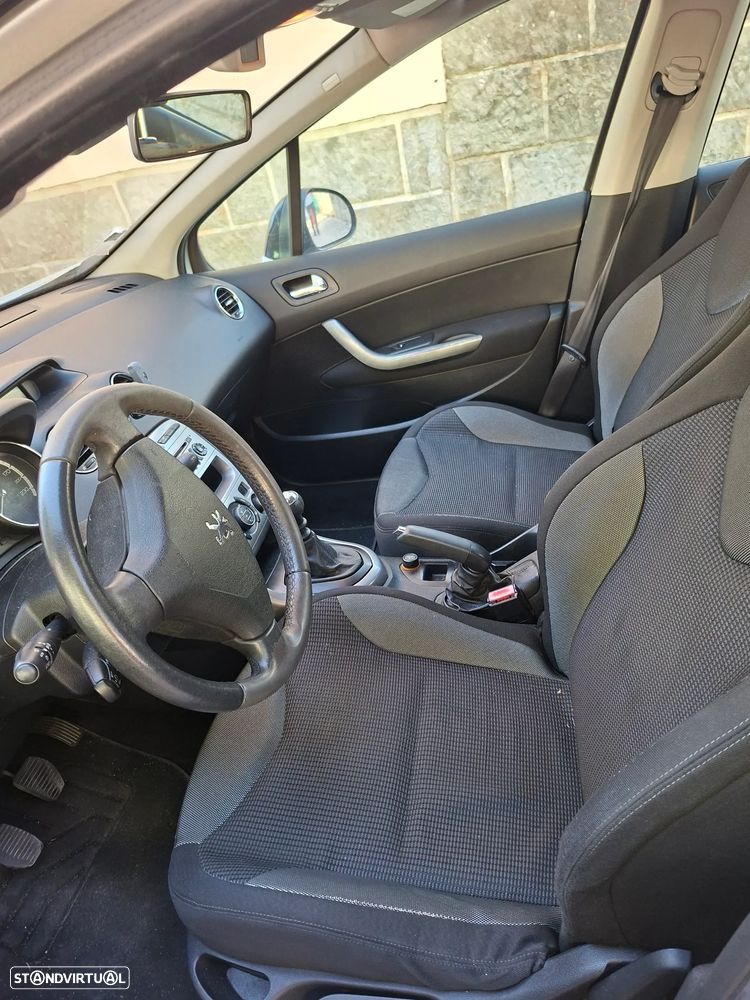 Peugeot 308 1.6 HDi Executive - 5