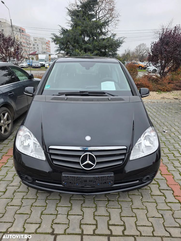 Mercedes-Benz A 160 BlueEFFICIENCY Elegance - 29