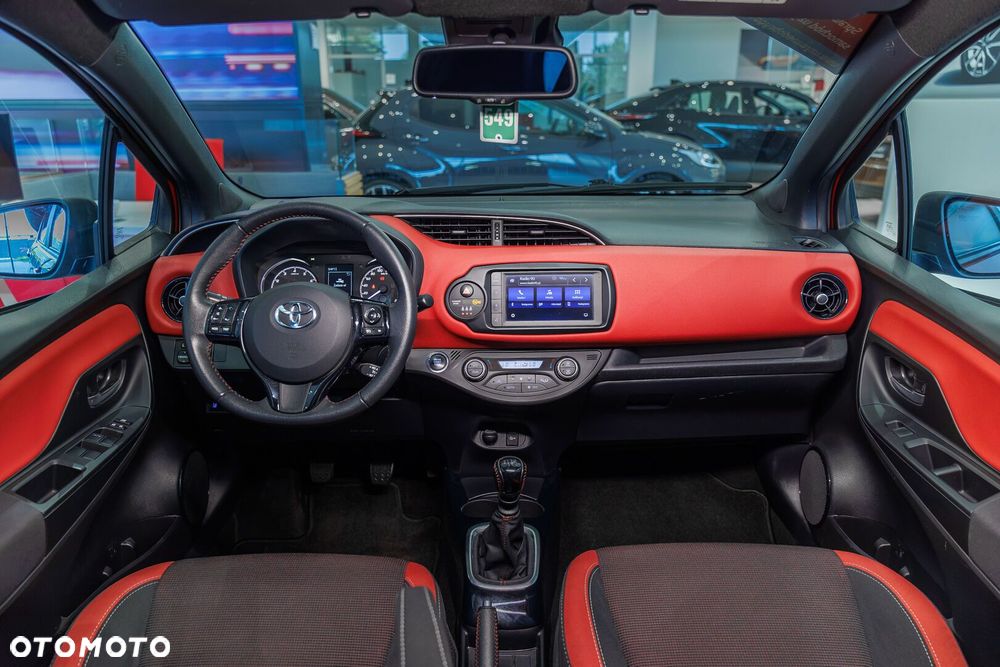 Toyota Yaris 1.5 Selection - 8