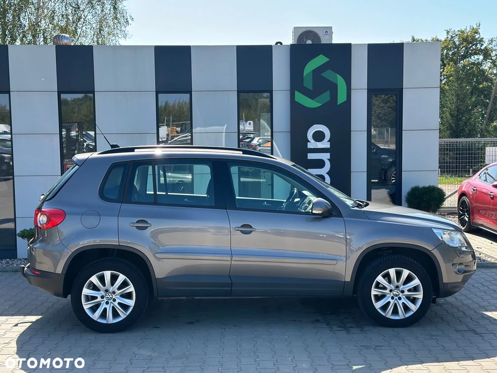 Volkswagen Tiguan - 4