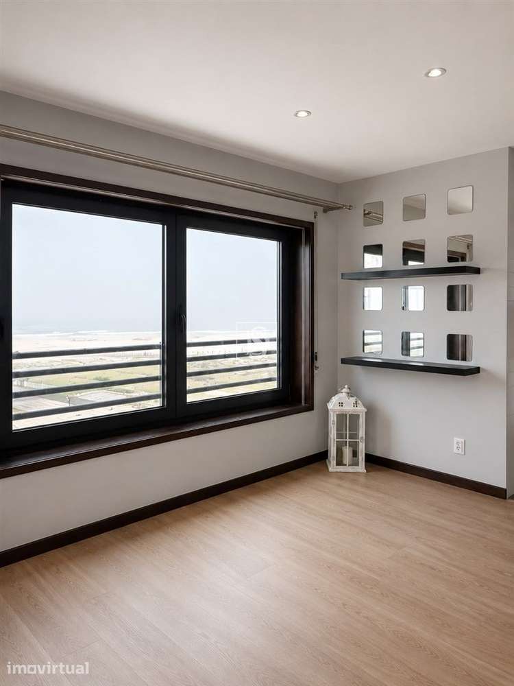 Arrendamento | Exclusivo T4 Duplex na 1.ª Linha de Mar | Aver-o-Mar - Grande imagem: 4/29