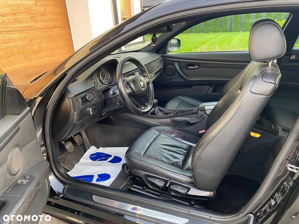 BMW Seria 3 320i Edition Exclusive - 23
