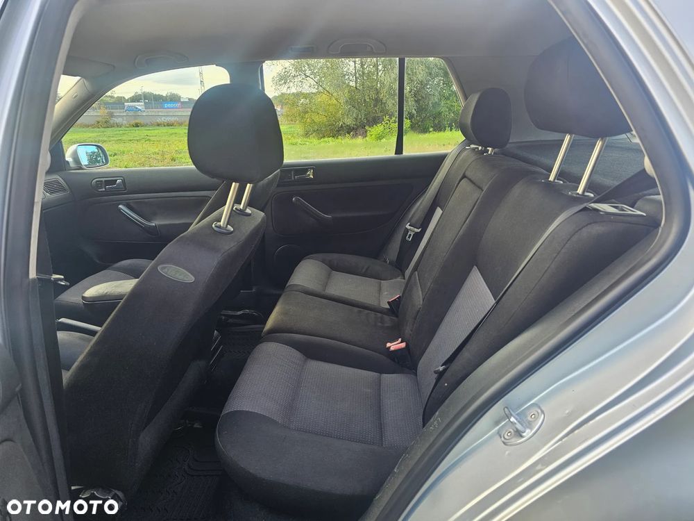 Volkswagen Golf - 17