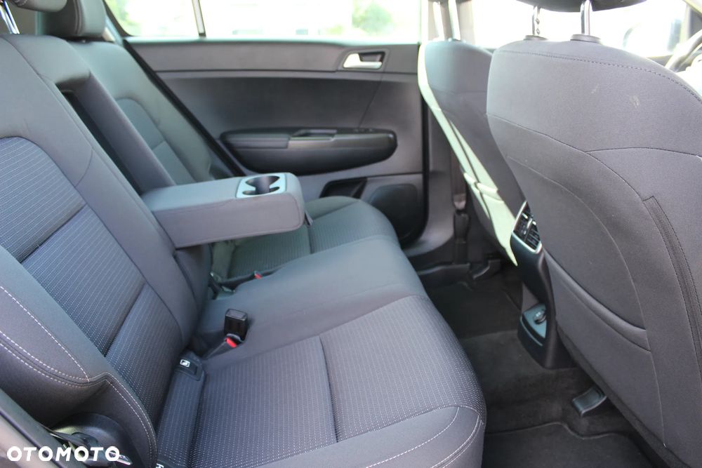 Kia Sportage 1.6 GDI L 2WD - 9