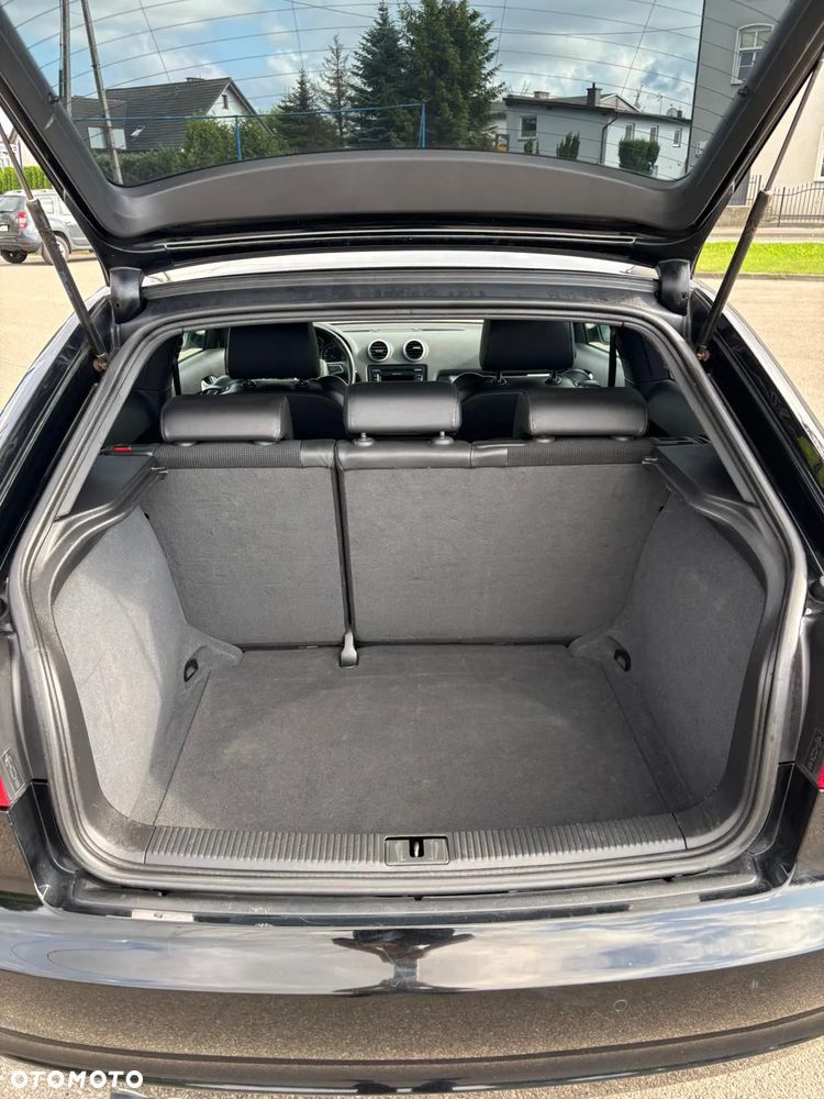 Audi A3 2.0 TDI S Line Sportpaket plus - 12
