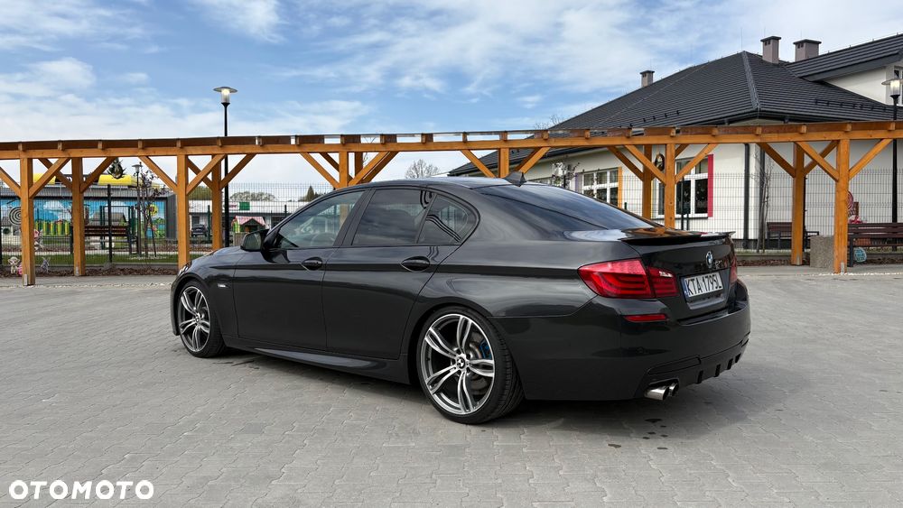 BMW Seria 5 520d - 14