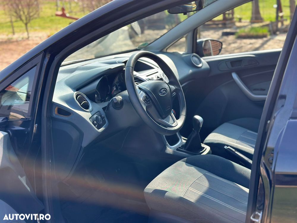 Ford Fiesta 1.25i Trend - 12